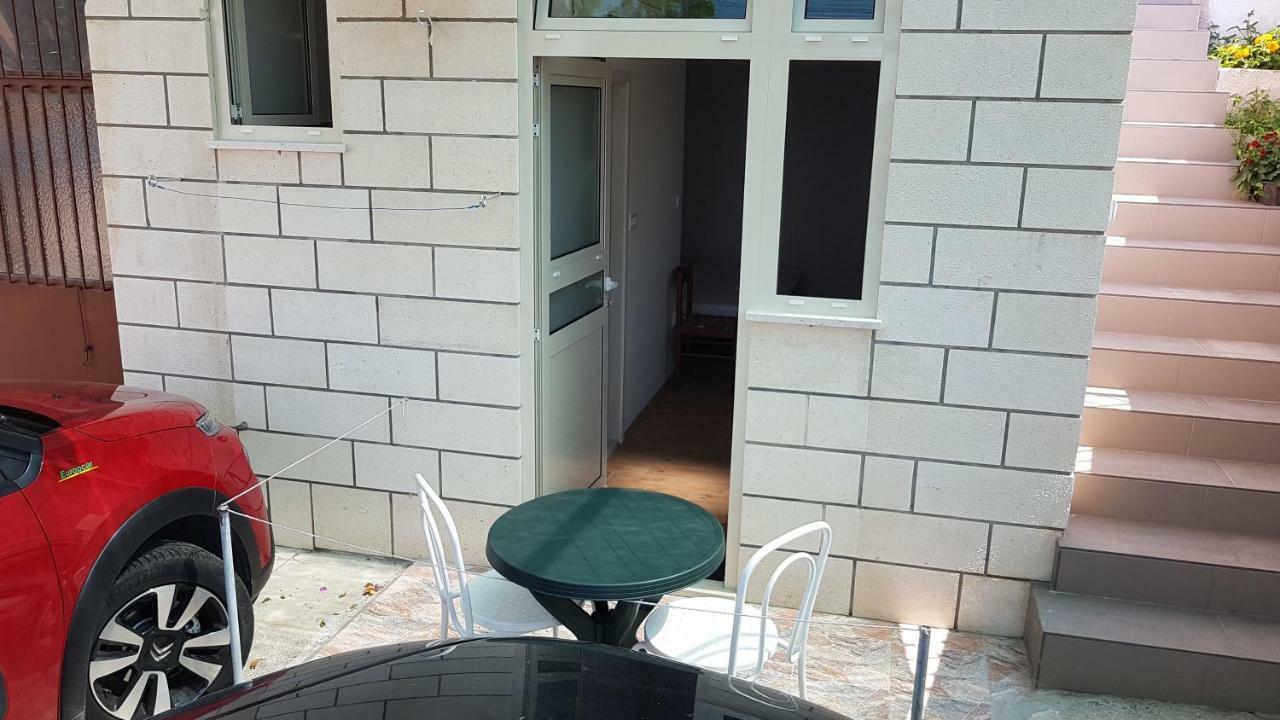 Apartments Kust Mlini Luaran gambar