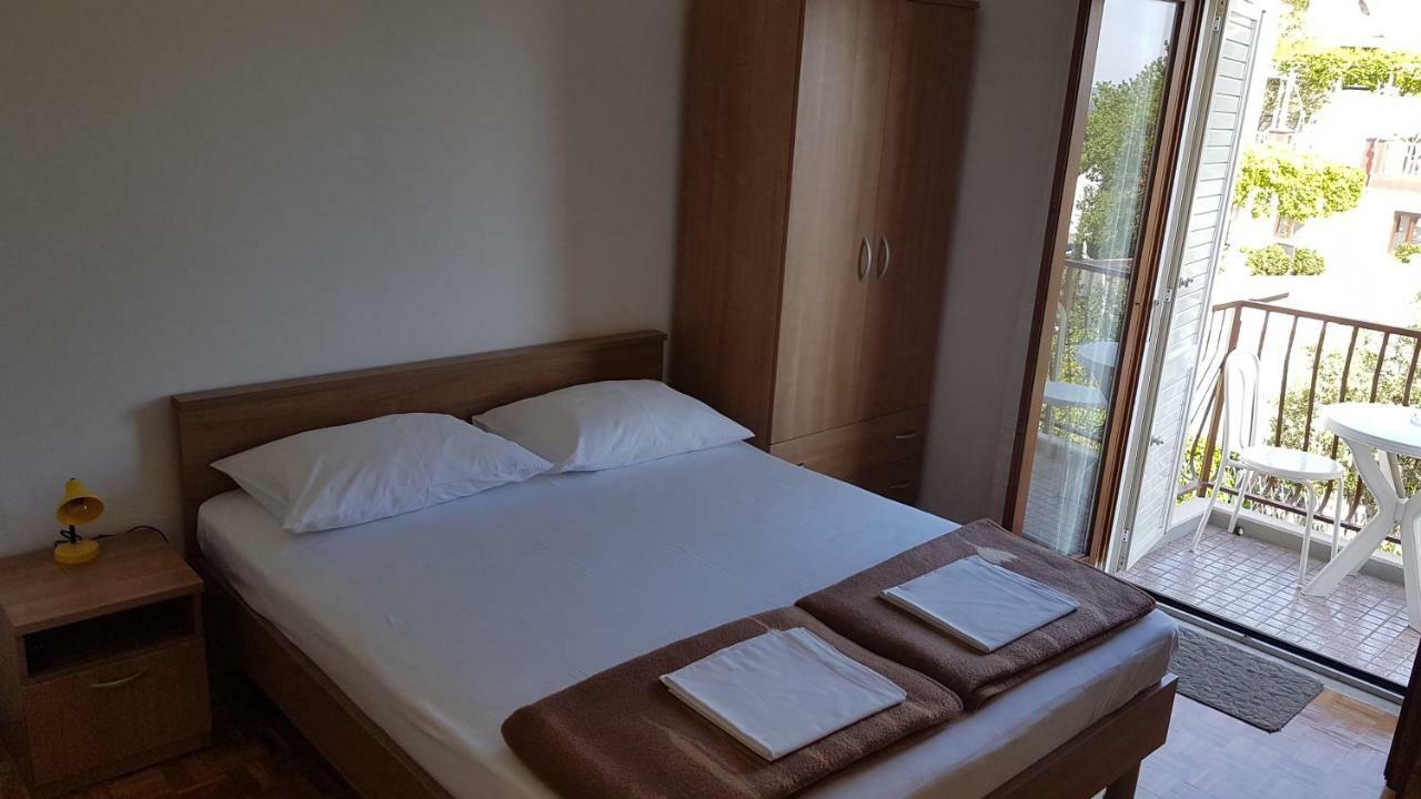Apartments Kust Mlini Luaran gambar